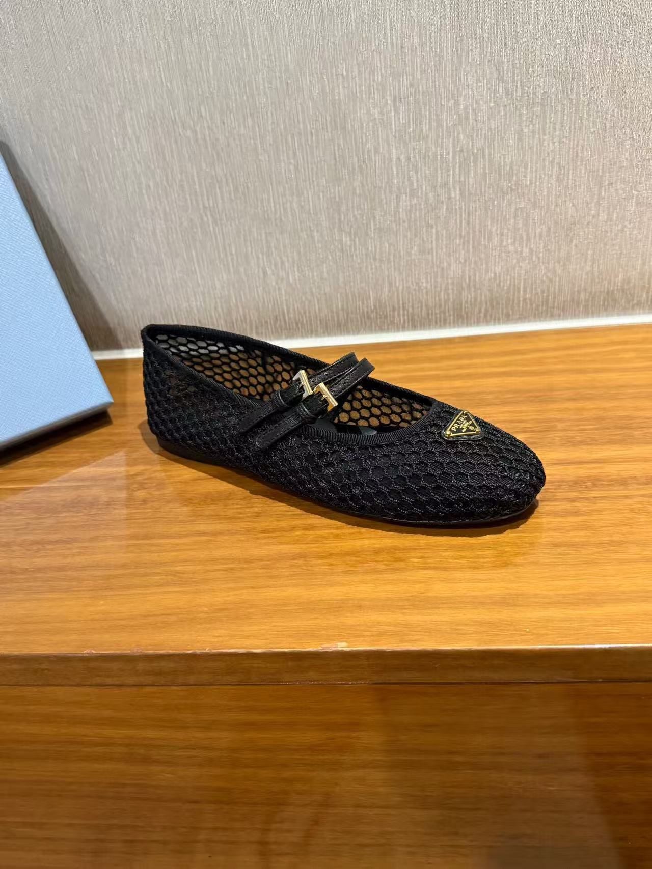 BALLERINAS BALLET FLATS IN BLACK MESH FABRIC - 35