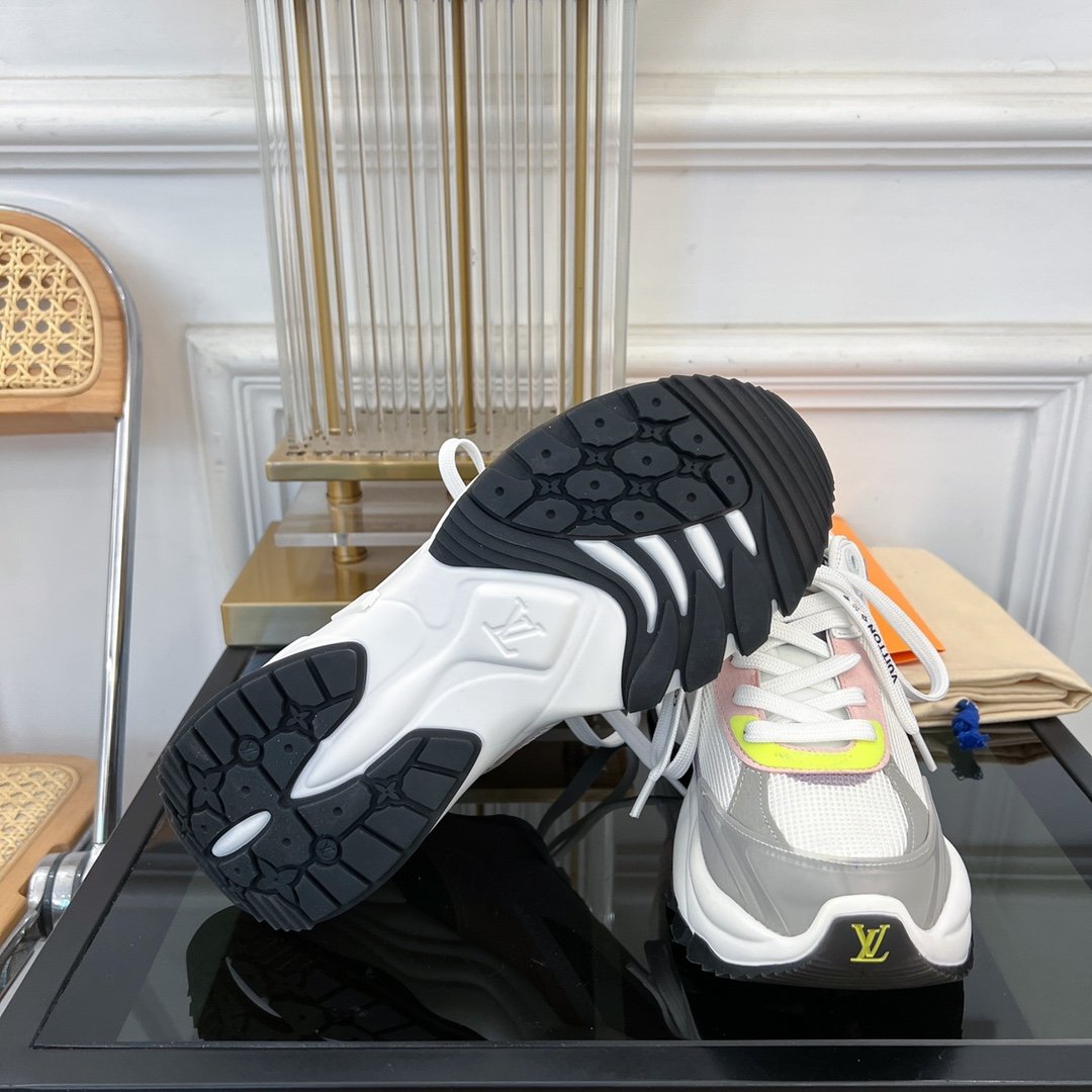 LV RUN 55 SNEAKER GREEN PLANTAIN - 35