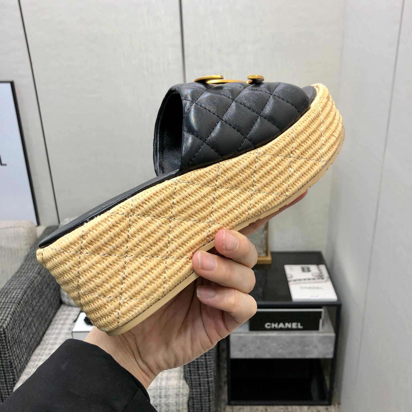 THICK SOLE WEDGE SLIPPERS IN BLACK LAMBSKIN AND BEIGE RUBBER - 35