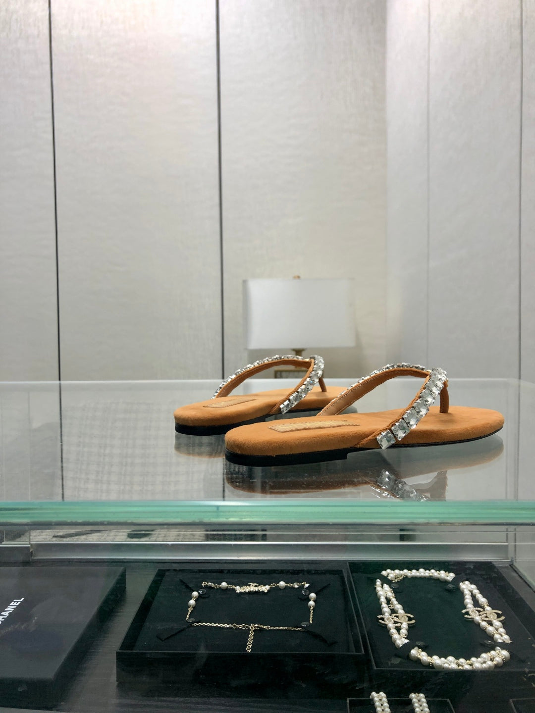 THONG SLIDE IN BRONZE BROWN SUEDE WITH WHITE CRYSTALS - 35