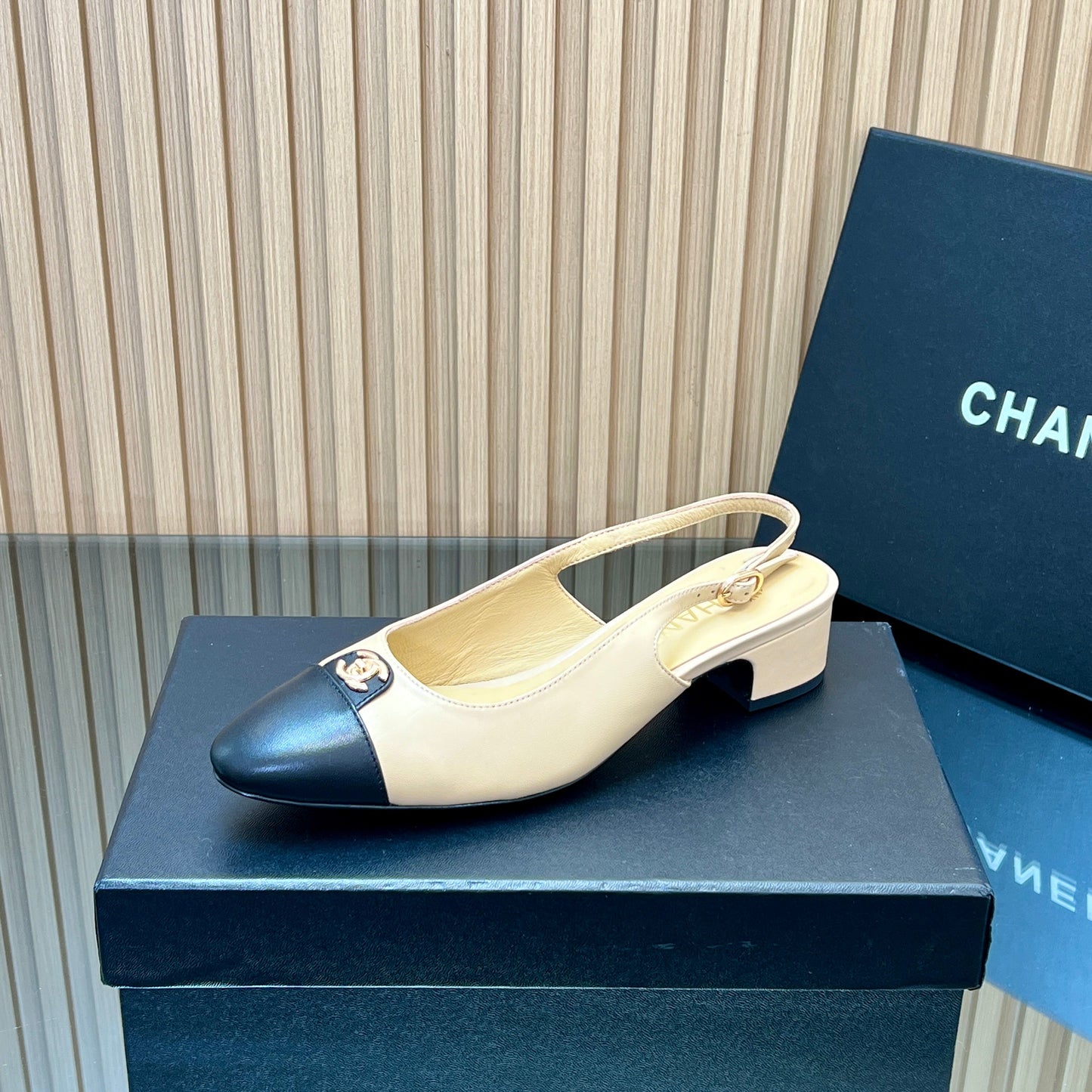 CHANEL 25S SLINGBACK SHOE 45MM IN BEIGE CALFSKIN GOLD HARDWRE - 35
