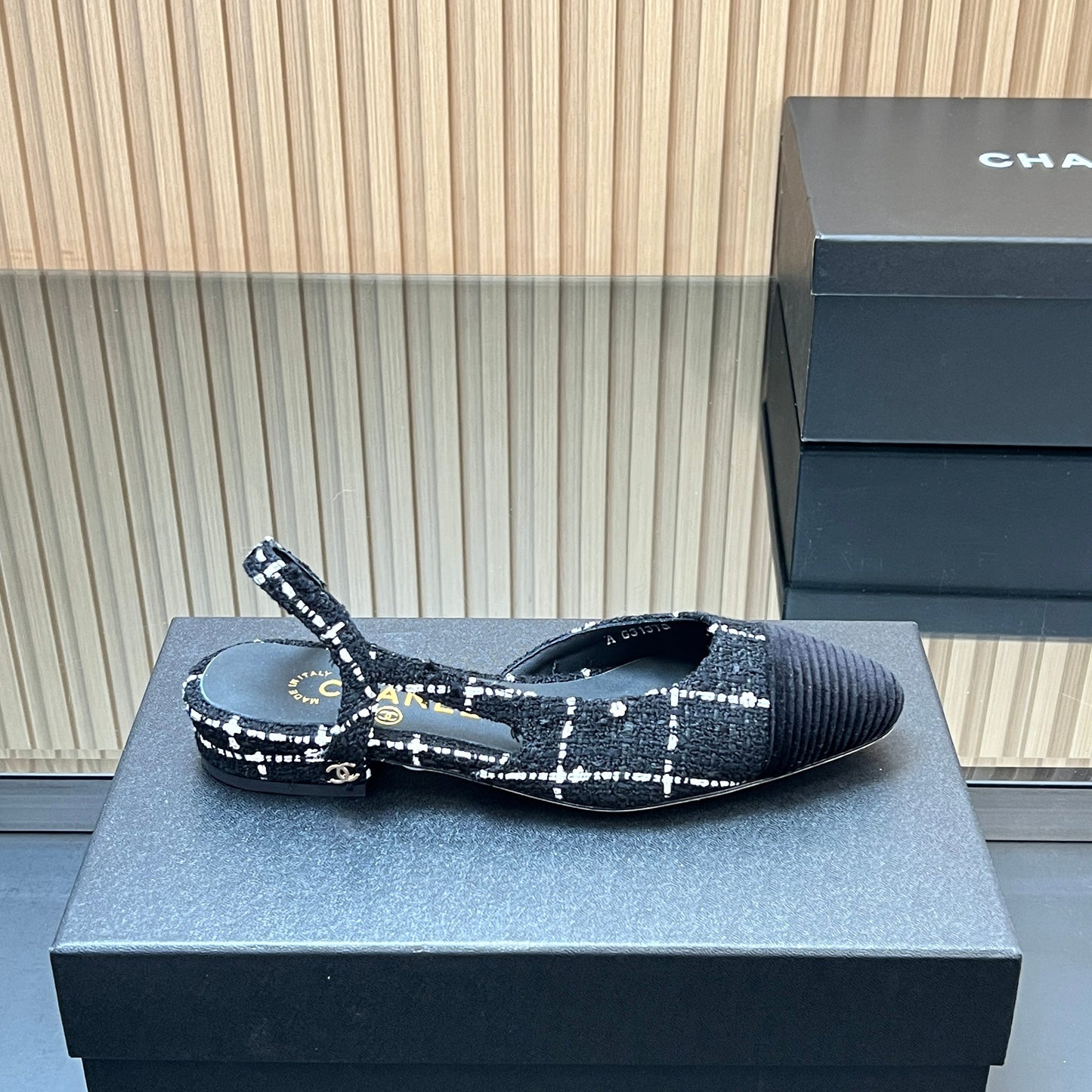 CHANEL 25S SLINGBACK FLATS SHOES IN BLACK TWEED - 35