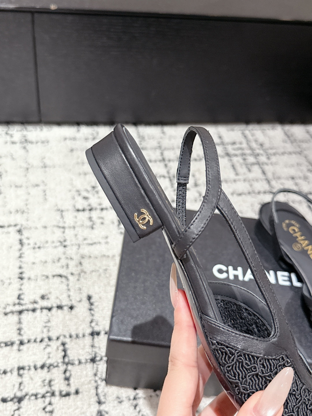 SLINGBACK 25S IN BLACK FABRIC - 35