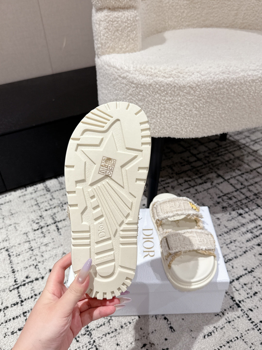 DIOR SANDALS 25S IN CREAM WHITE TWEED AND CALFSKIN WITH GOLD HARDWARE - 35