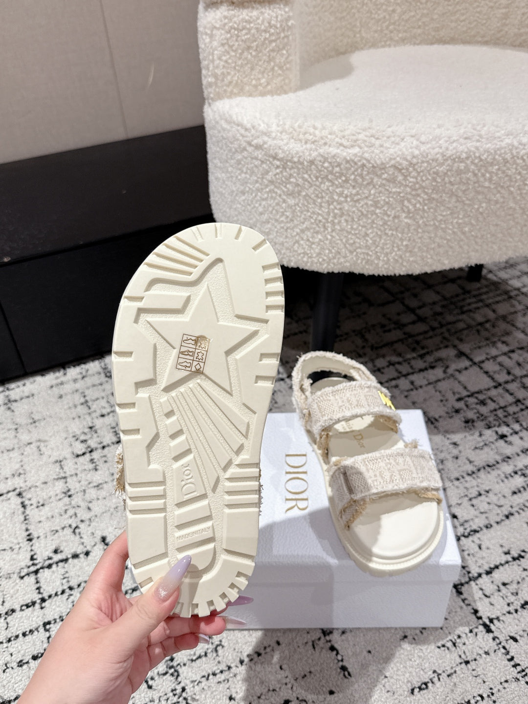 DIOR BACK-STRAP SANDALS 25S IN CREAM WHITE TWEED AND CALFSKIN WITH GOLD HARDWARE - 35