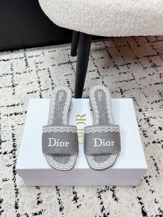 Босоніжки на підборах DIOR 26S, СІРІ, з рельєфною вишивкою Oblіque
