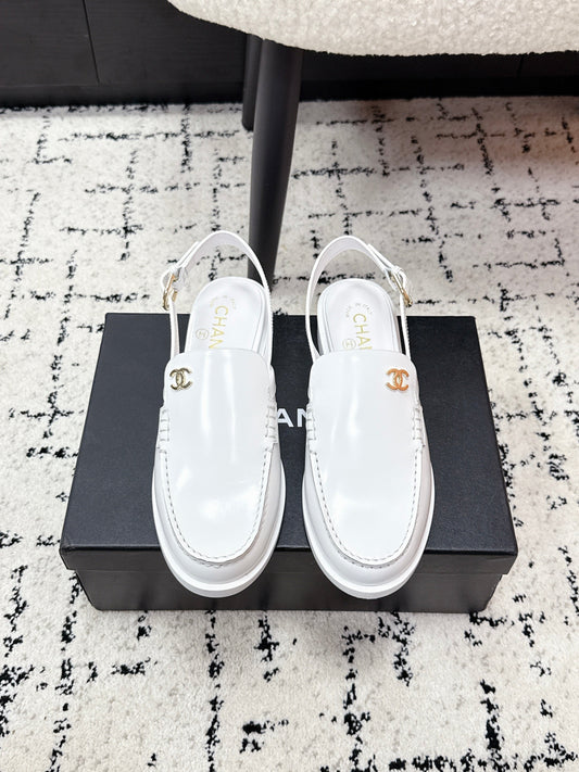 CHANEL 26S SLINGBACK LOAFERS IN WHITE PATENT CALFSKIN WITH CC LOGO