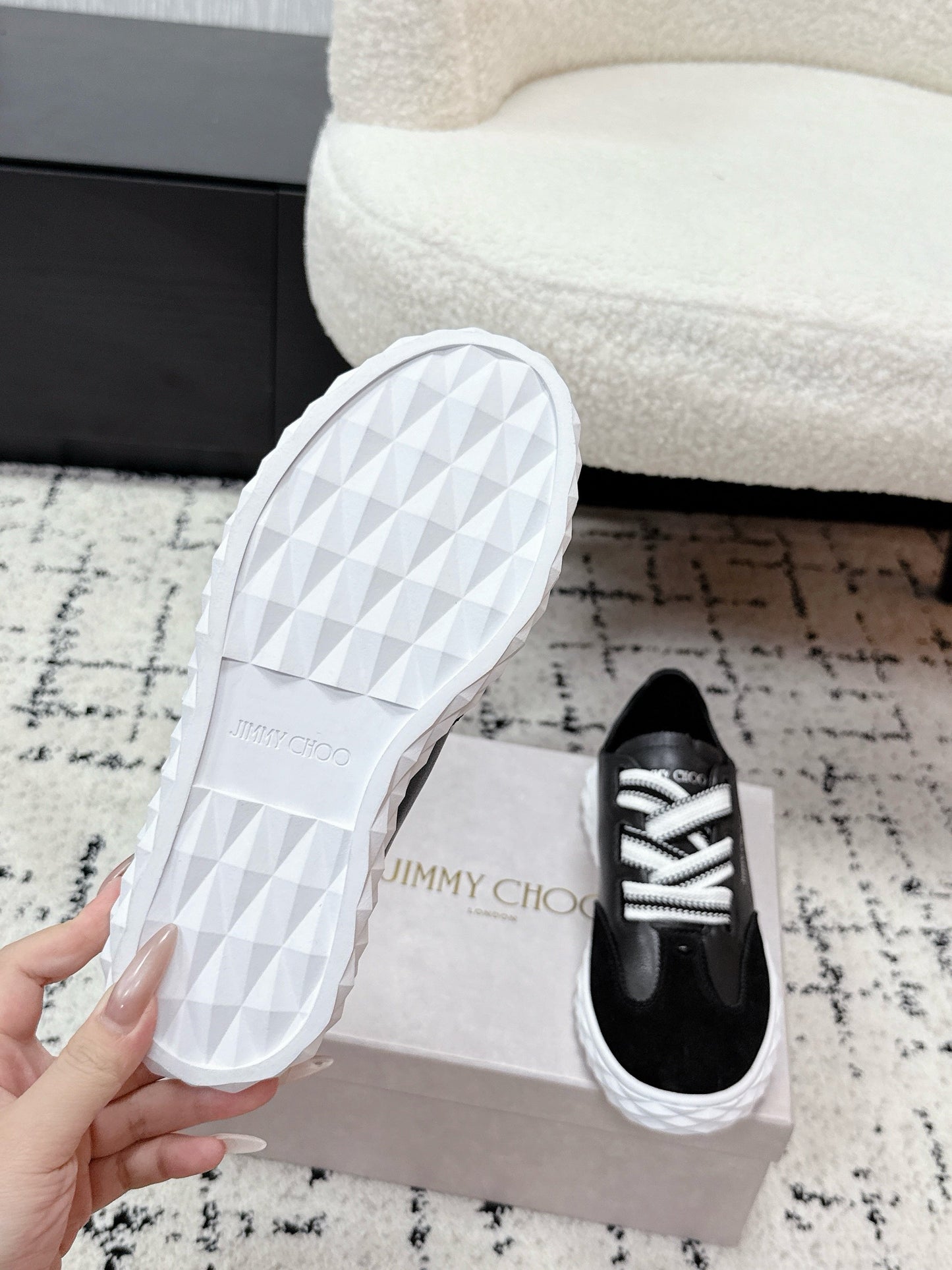 КРОСІВКИ JIMMY CHOO 26S З ЧОРНОЇ ТЕЛЯЧОЇ ШКІРИ ТА ЗАМШІ