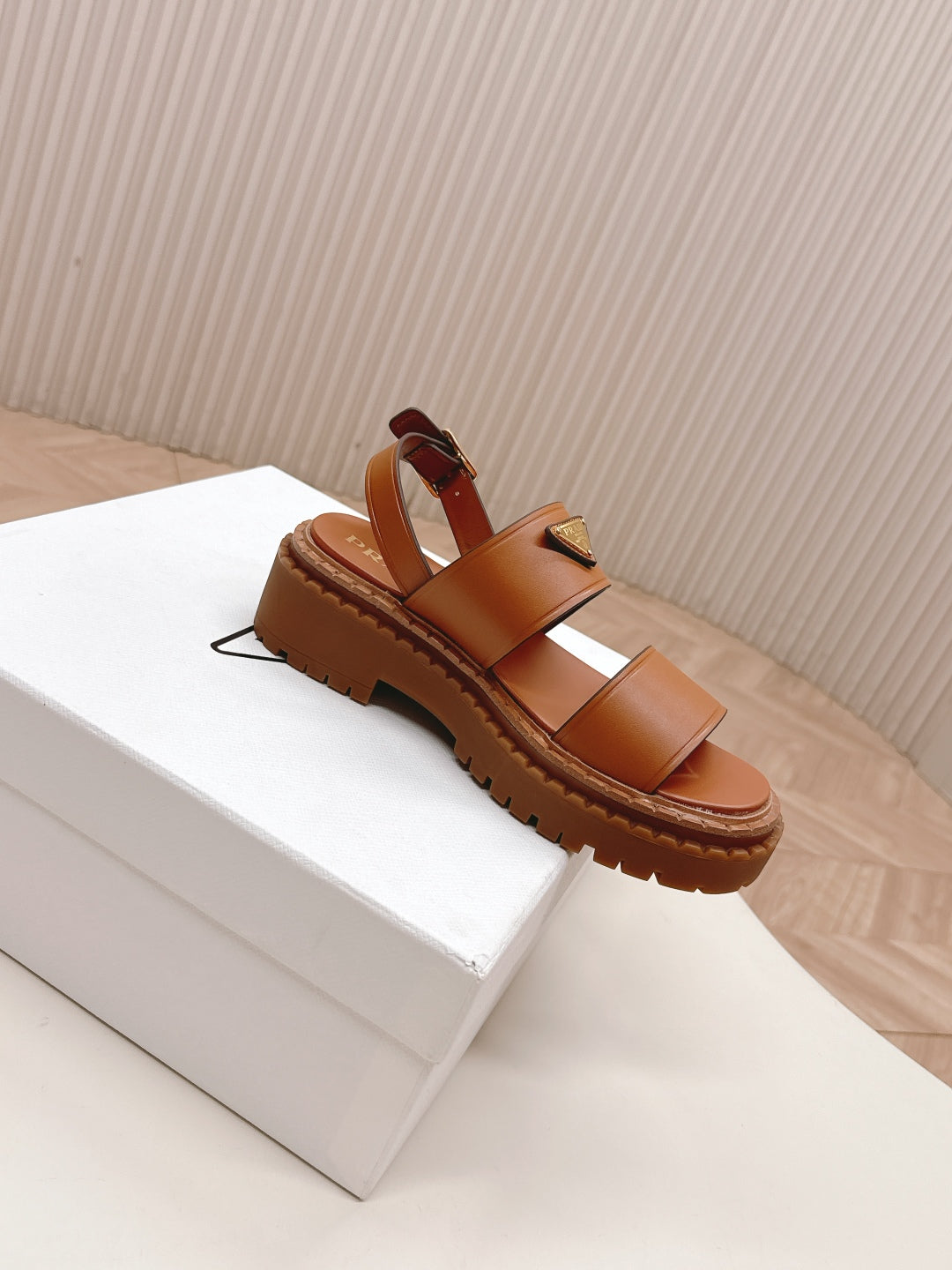 PRADA 25S SANDALS IN LIGHT TAN CALFSKIN LOGO - 35