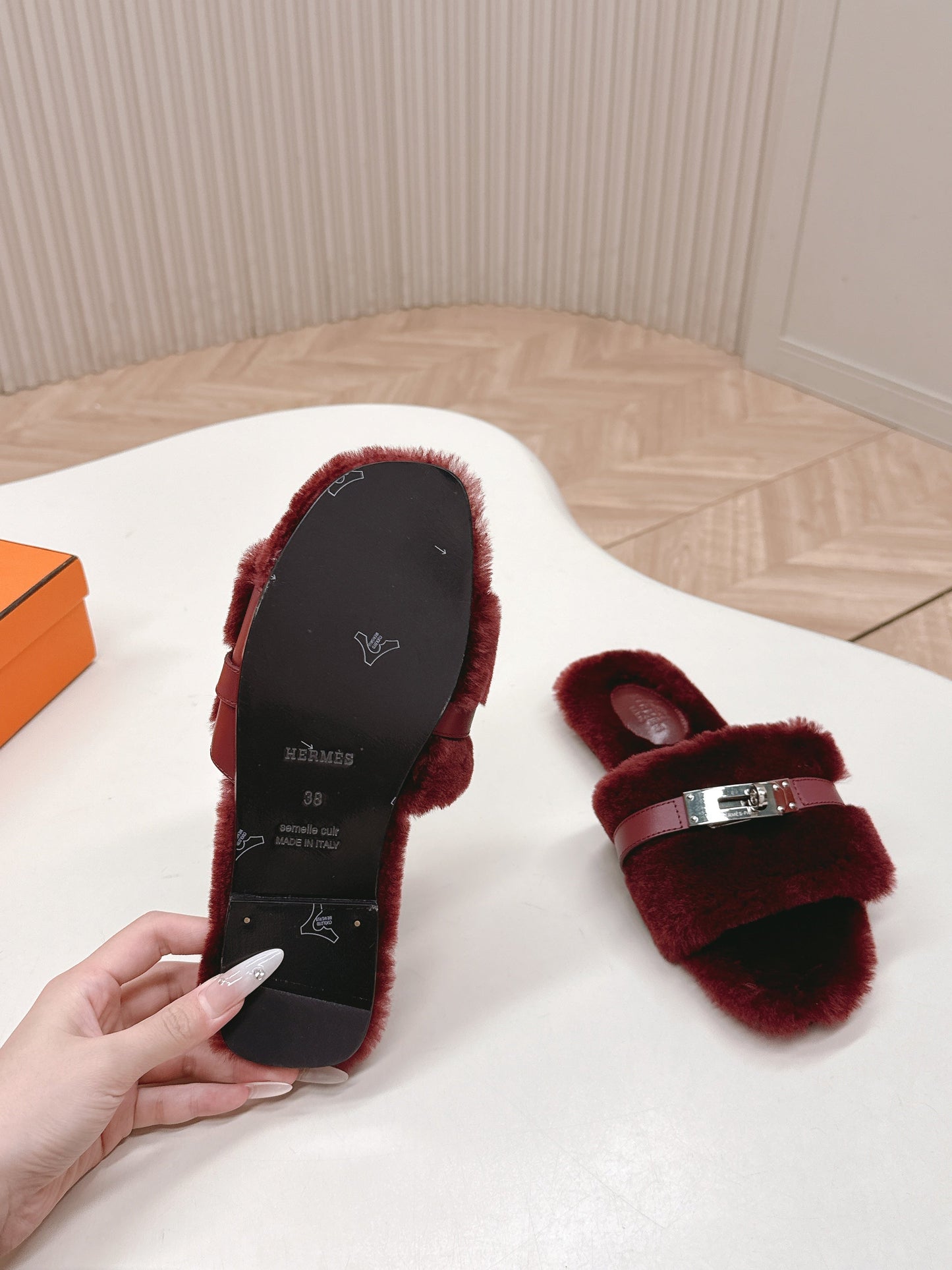 HM 25S ORAN SANDAL IN DARK RED SHEARLING WITH SILVER HARDWARE - 35