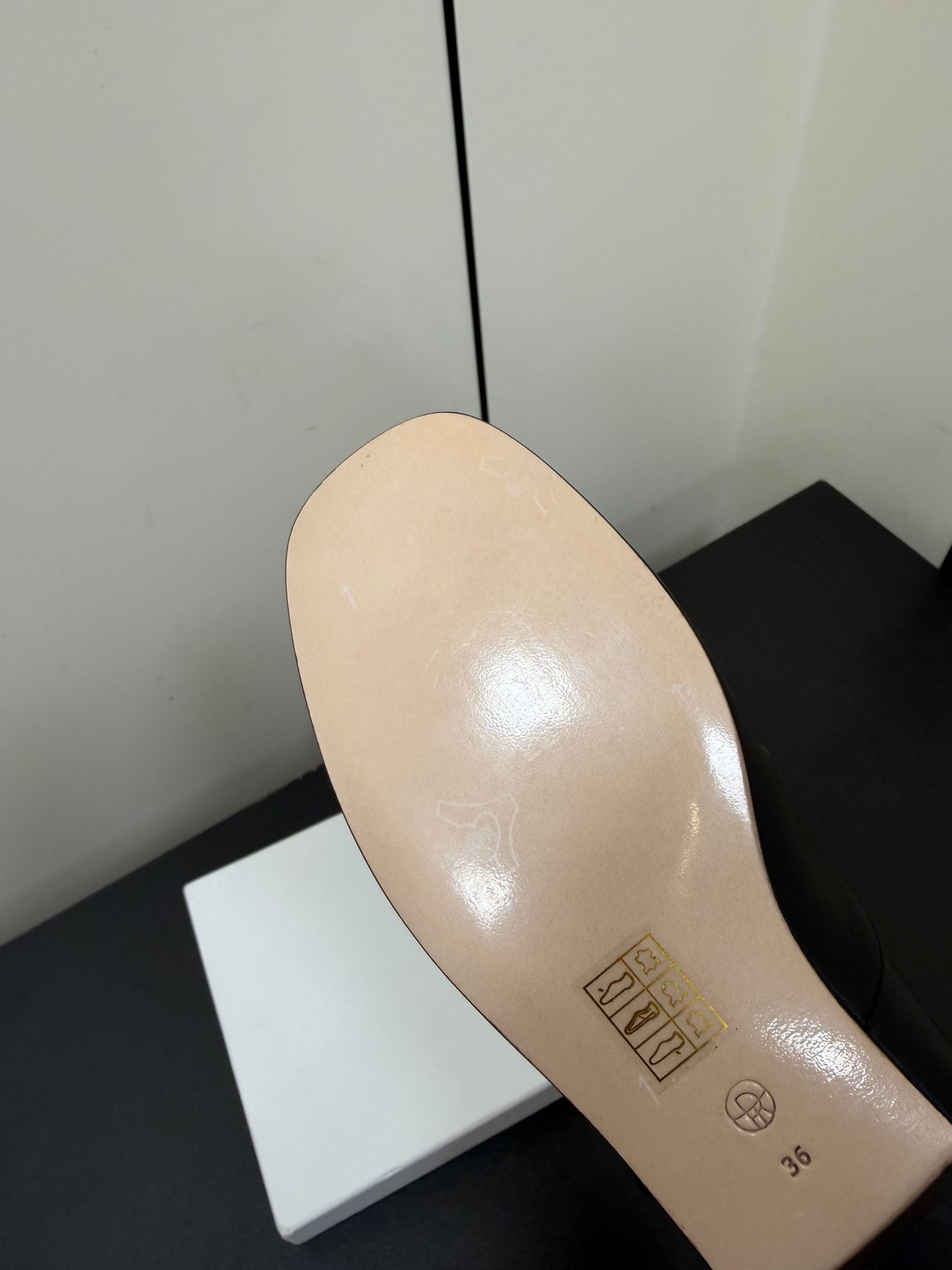 THE ROW 26S LACE UP DERBY FLATS IN BLACK CALFSKIN WITH SQUARE TOE