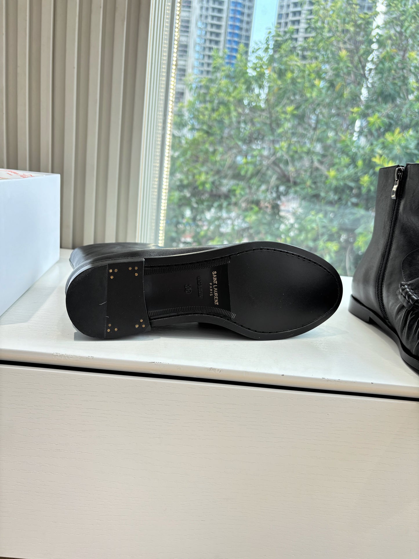 YSL 25S ANKLE FLAT BOOTS IN BLACK LAMBSKIN WITH SIDE ZIPPER - 35