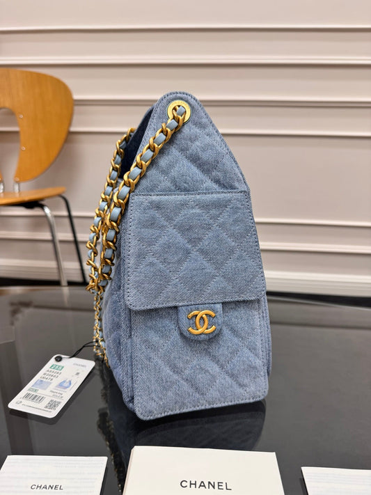 СУМКА-ХОБО CHANEL 25S 30 З СИНЬОГО ДЕНІМУ З ФУРНІТУРОЮ ЗІ ЗОЛОТА
