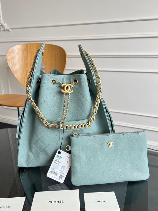 Сумка CHANEL 25S HOBO BAG 40 З М'ЯКОЇ ШКІРИ КОЛЬОРУ ТЕМНО-БЛАКИТНОГО МОРЯ З ЗОЛОТОЮ ФУРНІТУРОЮ