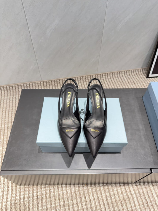 PRADA 26S ГОСТРОНОСІ ТУФЛІ-СЛІНГБЕКИ НА ВИСОКИХ ПІДБОРАХ 55 ММ З ЧОРНОЇ ОВЕЧОЇ ШКІРИ З ЛОГОТИПОМ