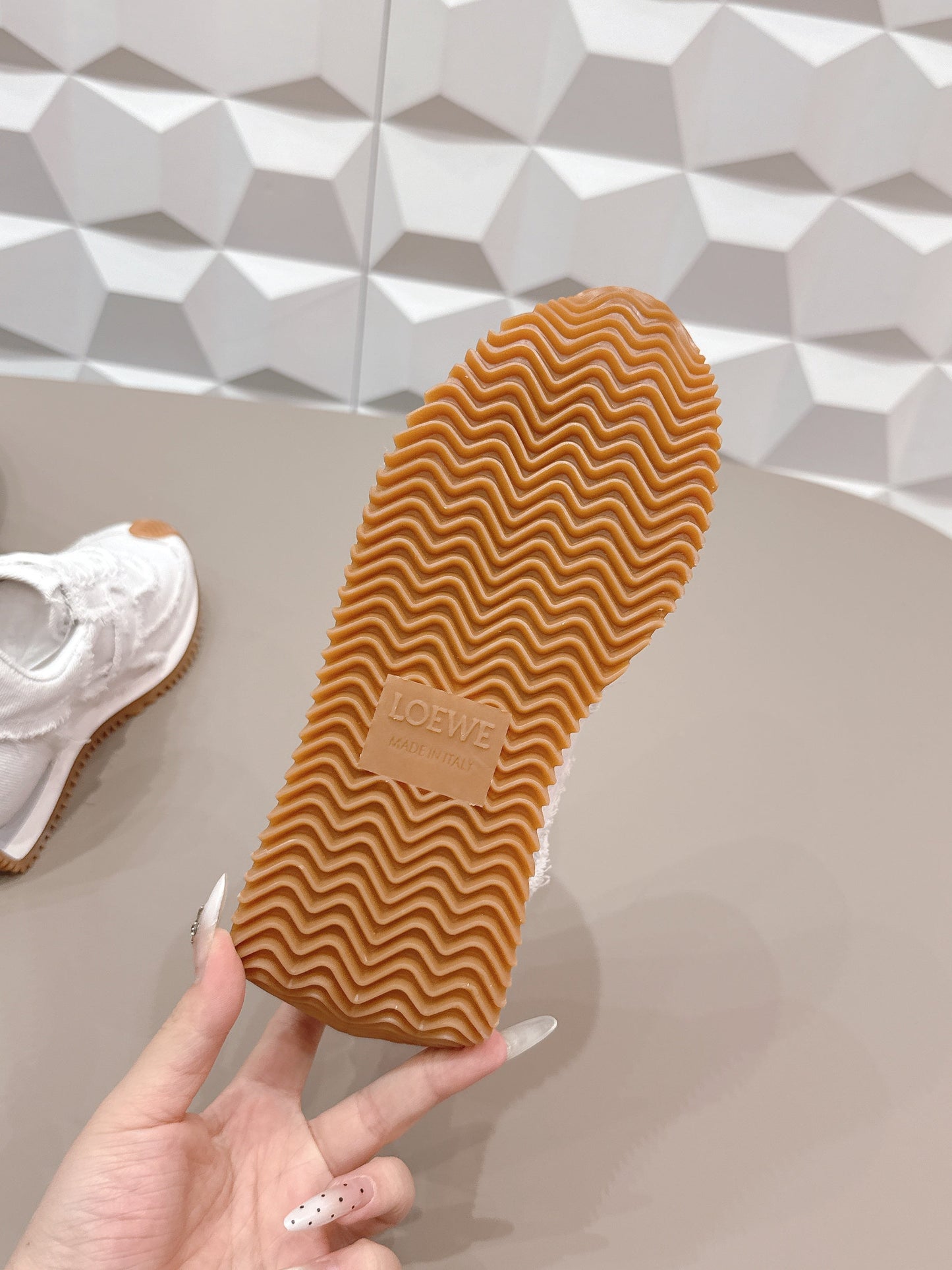 КРОСІВКИ LOEWE 26S FLOW RUNNER З БІЛОГО ДЕНІМУ