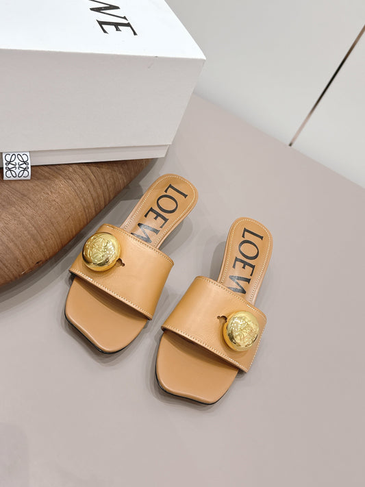 БОСОНІЖКИ LOEWE 26S З КВАДРАТНИМ НОСОМ 45 ММ З КОРИЧНЕВОЇ ТЕЛЯЧОЇ ШКІРИ ЗІ ЗОЛОТОЮ ФУРНІТУРОЮ