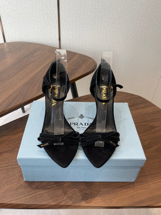 БОСОНІЖКИ PRADA 26S НА ВИСОКИХ ПІДБОРАХ 85 ММ З ЧОРНОЇ ЗАМШІ З БАНТОМ