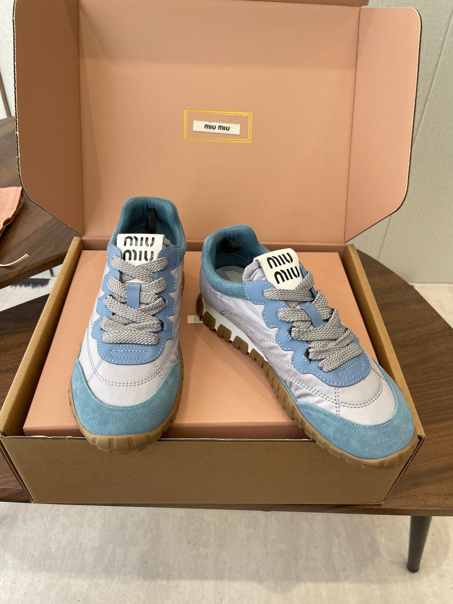 MIUMIU 26S SNEAKERS IN LIGHT GRAY AND BLUE FABRIC AND SUEDE