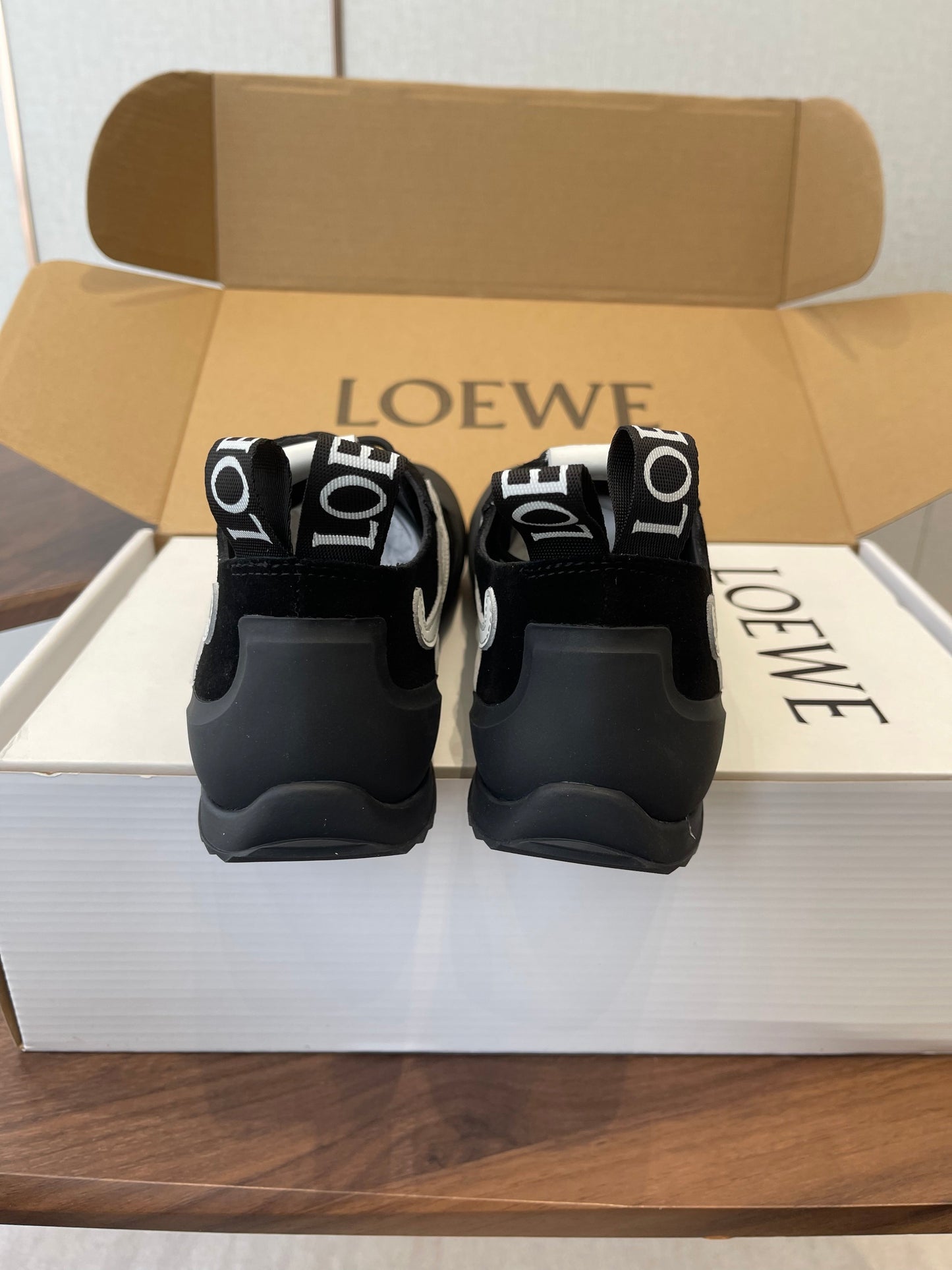 КРОСІВКИ LOEWE 26S FLOW RUNNER 20 ММ ІЗ ЧОРНОЇ ЗАМШІ
