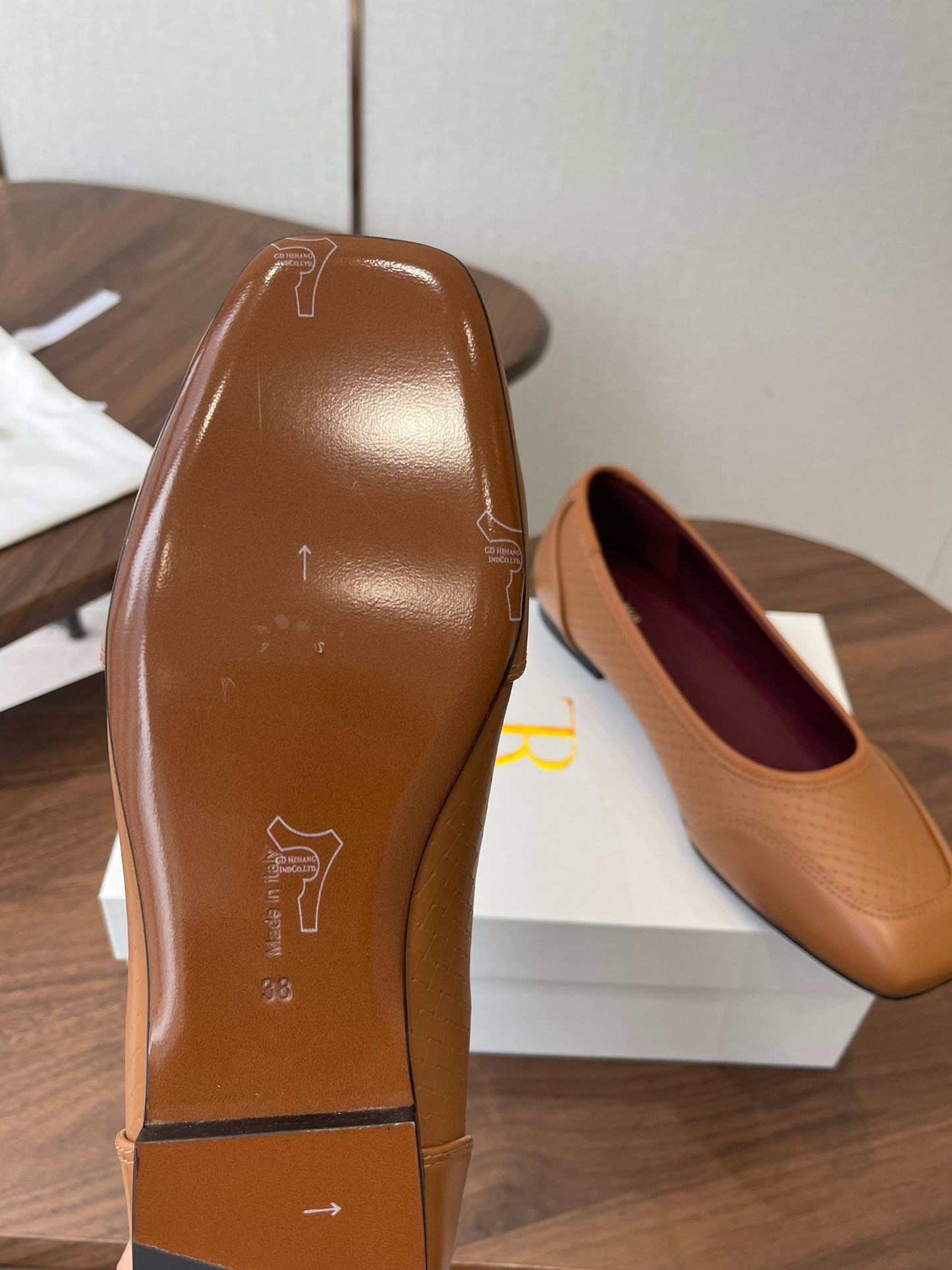 THE ROW 26S SQUARE TOE BALLET FLATS IN CARAMEL BROWN CALFSKIN