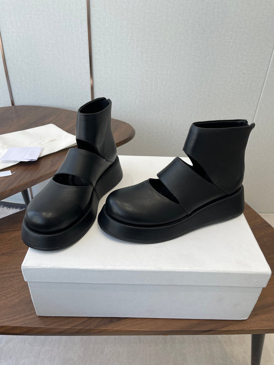 THE ROW 26S PLATFORM MARY JANE IN BLACK CALFSKIN