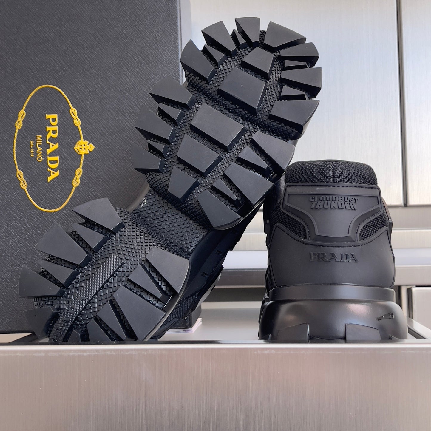 КРОСІВКИ PRADA 26S CLOUDBUST THUNDER 60 ММ З ЧОРНОЇ СІТЧАСТОЇ ТКАНИНИ