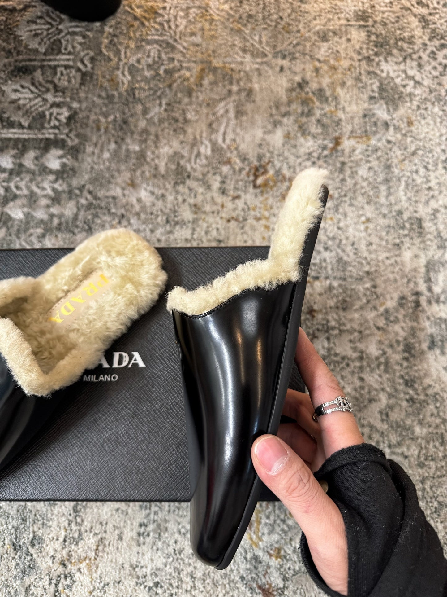 PRADA 25S CLOGS IN BLACK CALFSKIN AND BEIGE FUR-LINED - 35