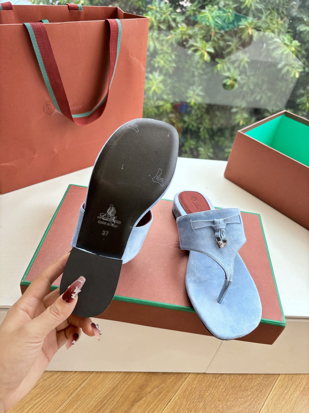 LP THONG SANDALS 25S IN SKY BLUE SUEDE - 35