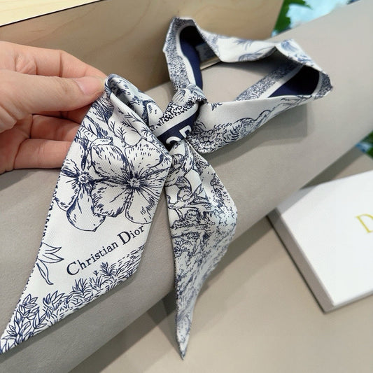 Шовковий твіллі DIOR 100 СМ 714372