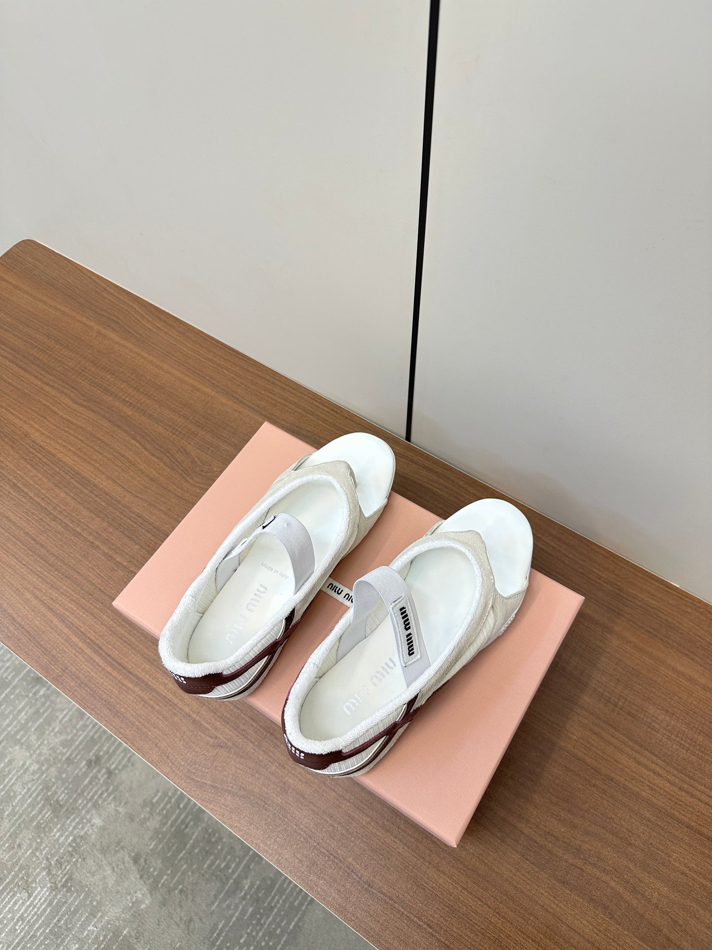 THONG SANDALS IN BEIGE SUEDE MIX WHITE TECH FABRIC - 35