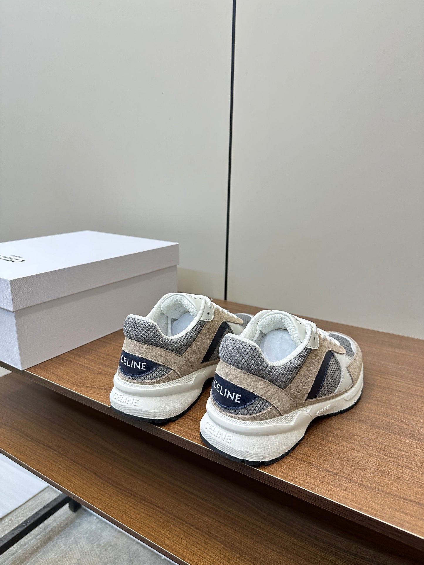 RUNNER CR-03 LOW LACE-UP SNEAKER IN PEANUT BROWN SUEDE AND WHITE CALFSKIN - 35