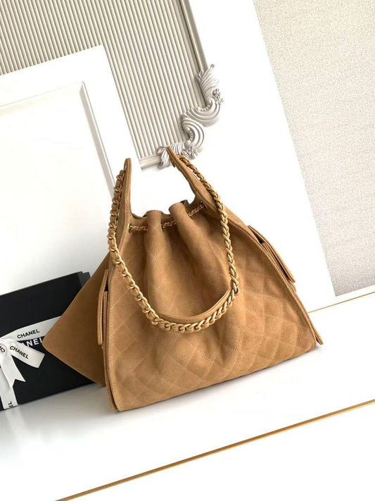 CHANEL 25S СУМКА-ХОБО 40 З КОРИЧНЕВОЇ ЗАМШІ З ЗОЛОТОЮ ФУРНІТУРОЮ
