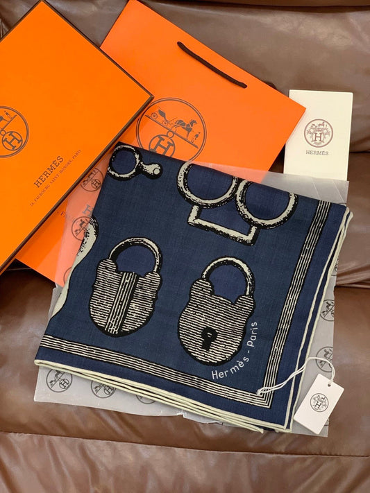 HERMES 25S SCARF 137 IN SILK CASHMERE 991690