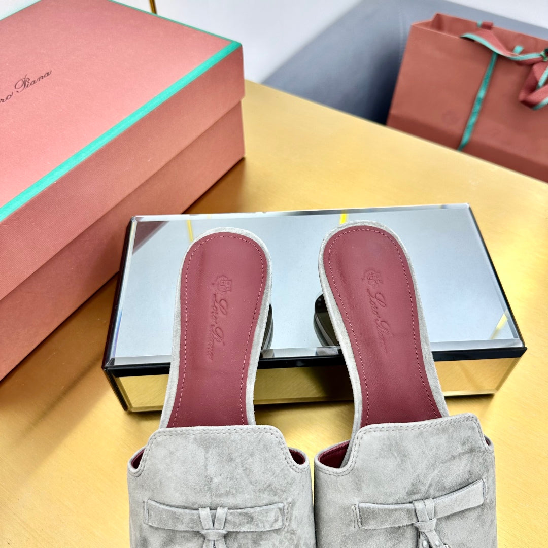 LP SANDALS 25S IN FOG GRAY SUEDE WITH SILVER HARDWARE - 33