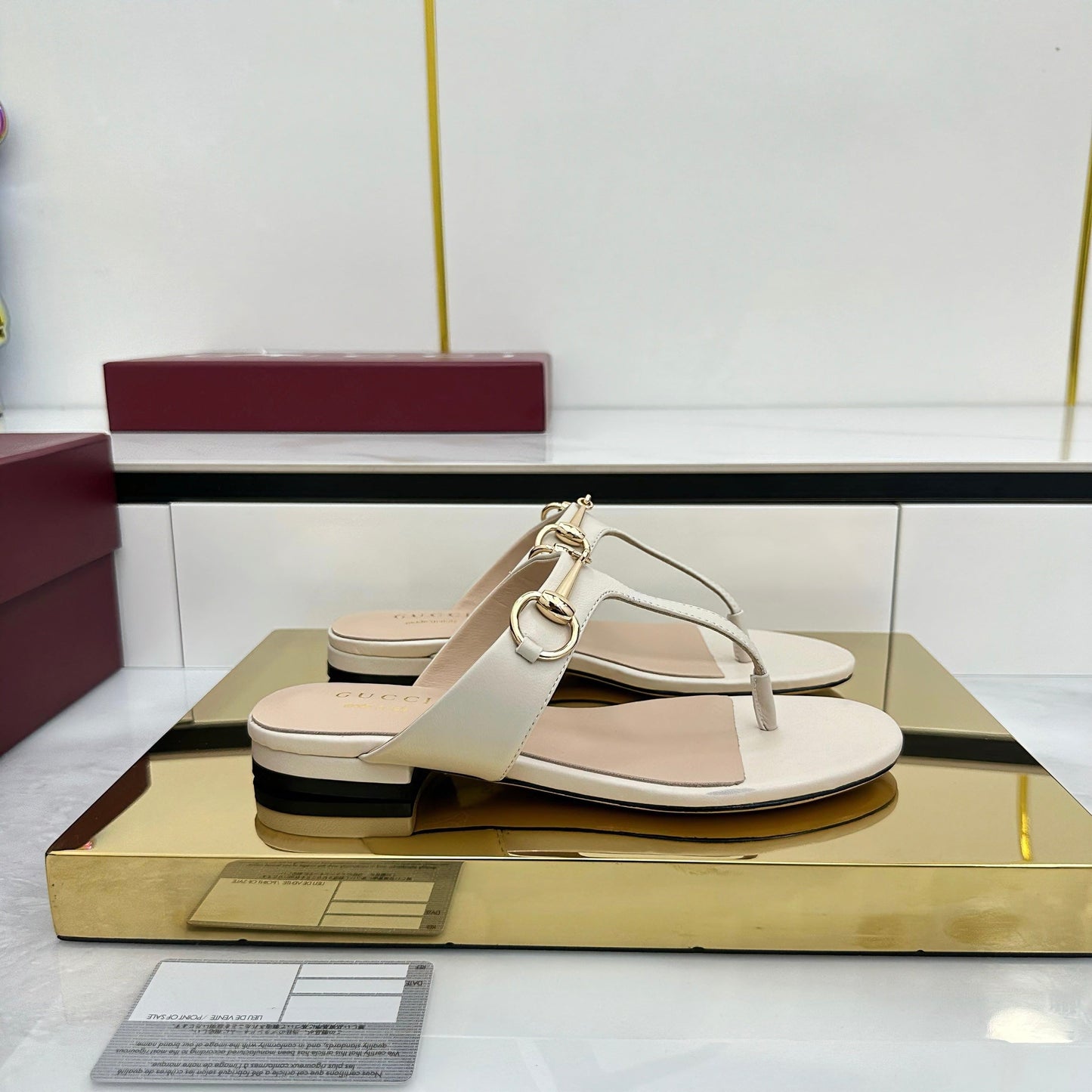 THONG SANDALS IN CREAM WHITE LAMBSKIN WITH GOLD HARDWARE - 35