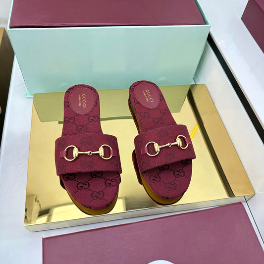 GG SLIDES IN RED WITH GOLD HARDWARE - 36