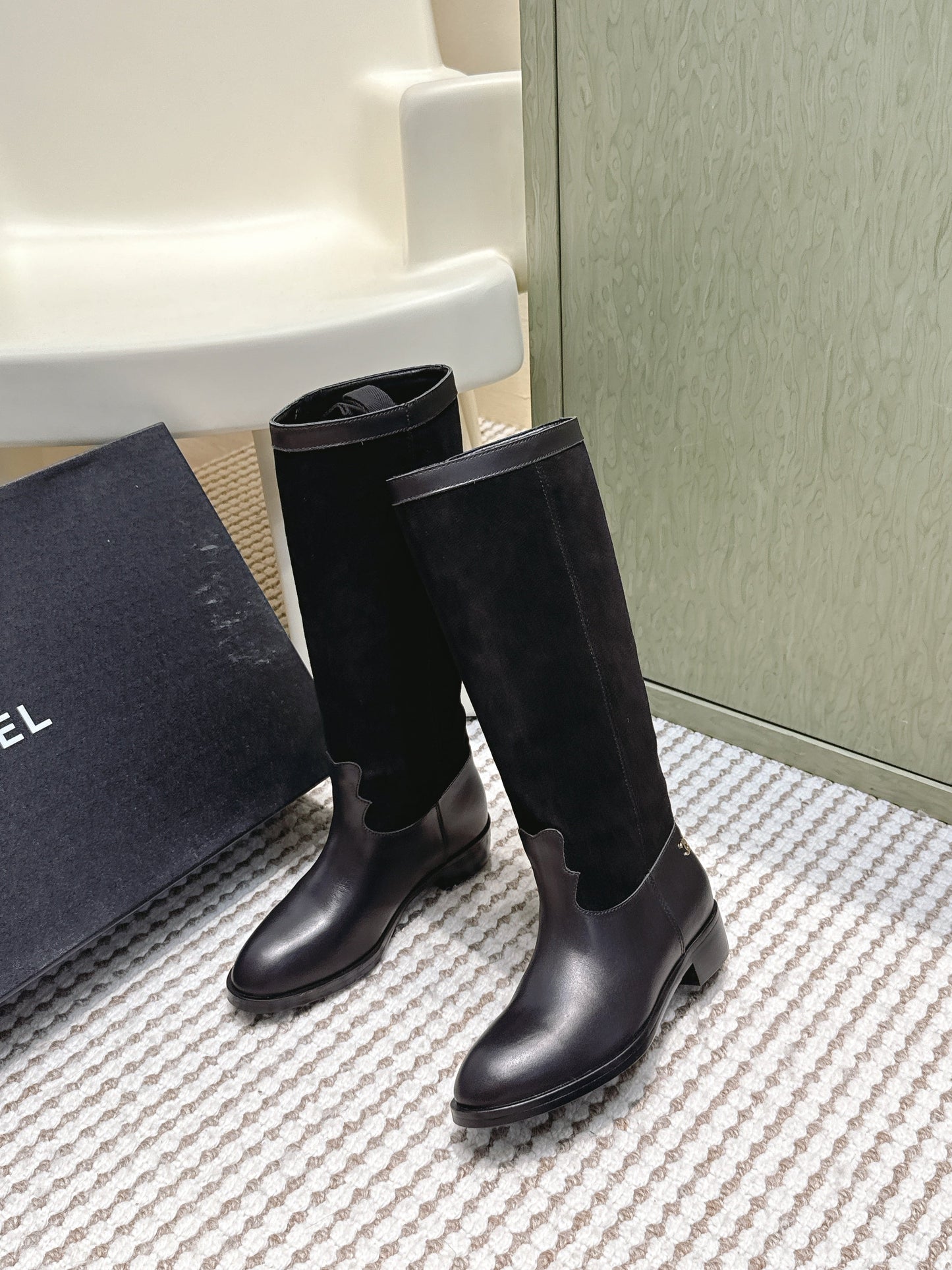 CHANEL 25S KNEE-HIGH BOOTS IN BLACK SUEDE AND CALFSKIN - 35