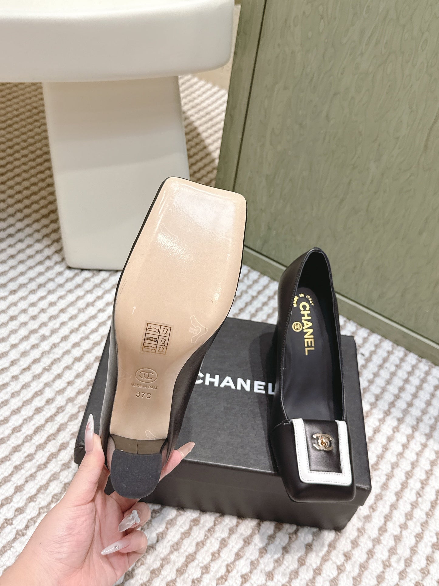 CHANEL 25S SLINGBACK SHOES 90MM IN BLACK CALFSKIN SQUARE TOE GOLD HARDWARE - 35