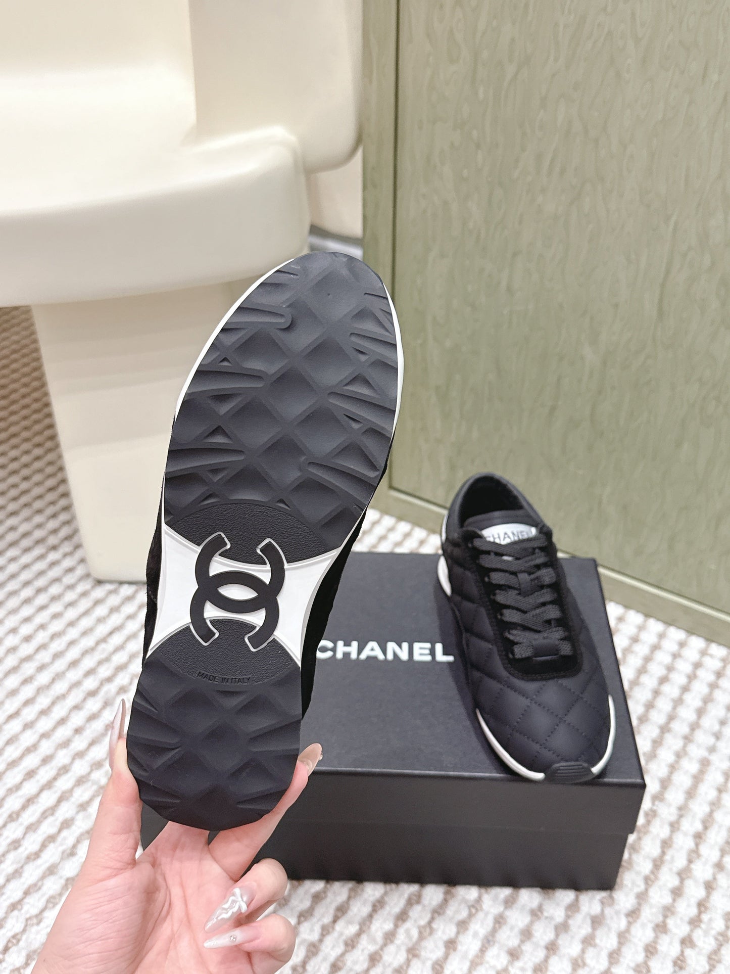 CHANEL 25S SNEAKERS IN BLACK CALFSKIN AND SUEDE - 35