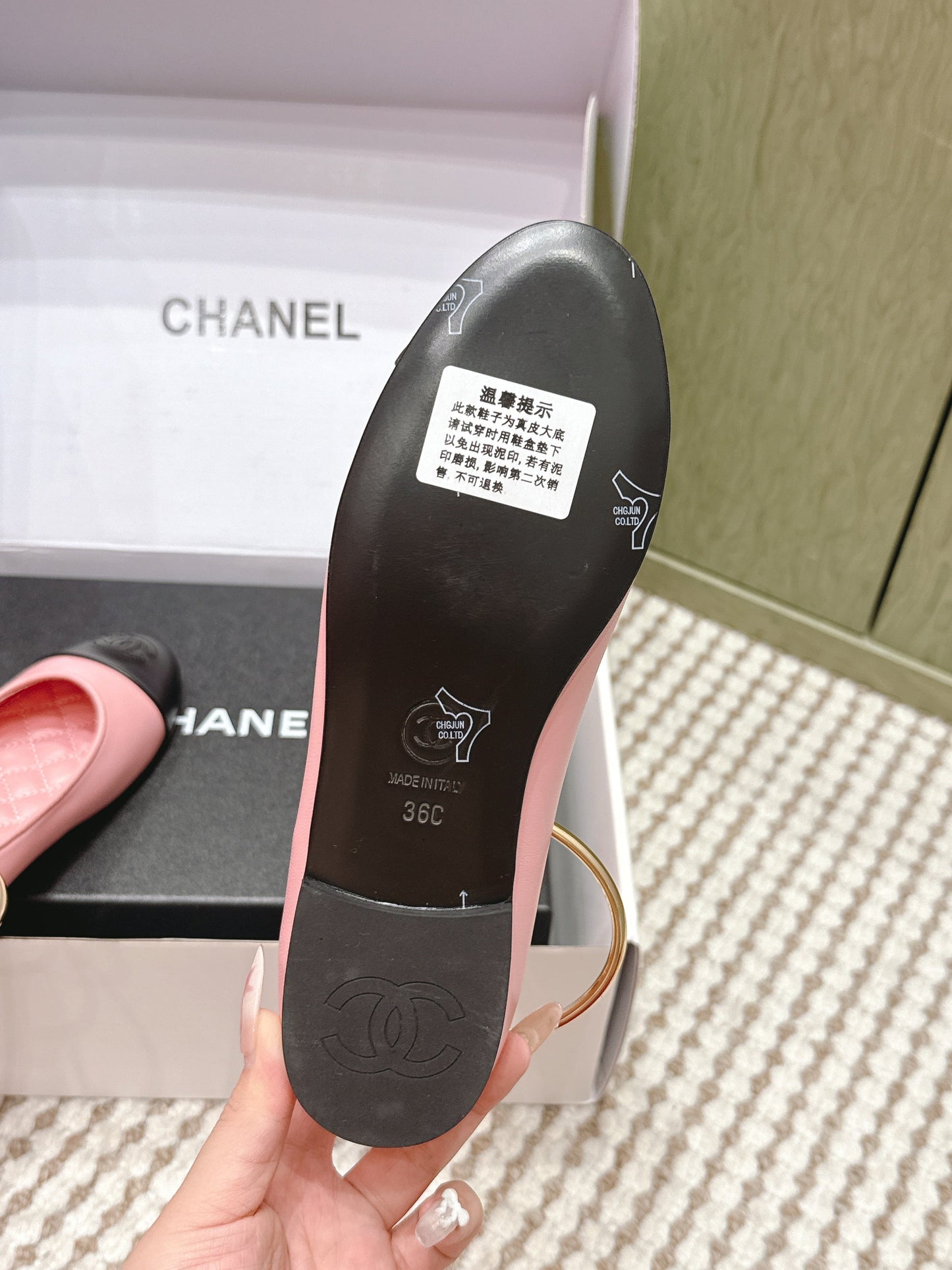 CHANEL 25S BALLERINA SHOES IN PINK AND BLACK CALFSKIN GOLD HARDWARE - 35