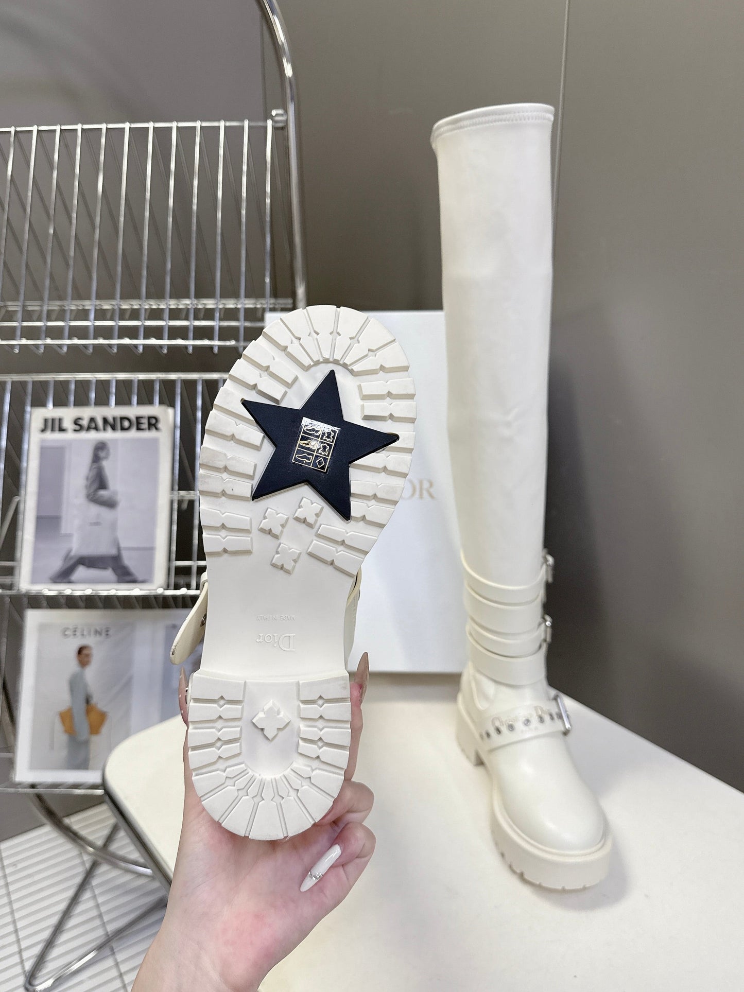 DIOR D-FIGHT BOOT 25S IN WHITE CALFSKIN WITH SILVER HARDWARE - 35