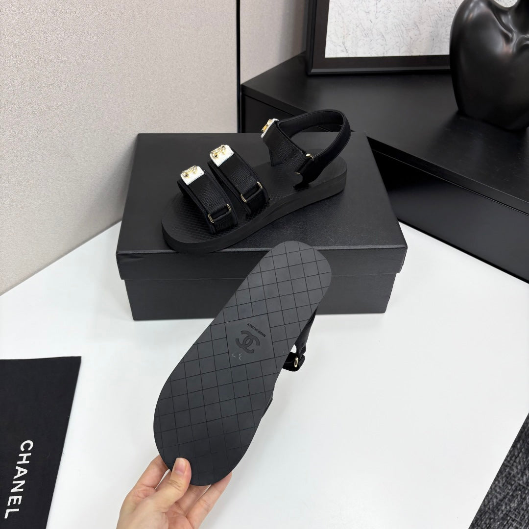 CC SANDAL 25S IN BLACK FABRIC WITH WHITE HARDWARE - 35