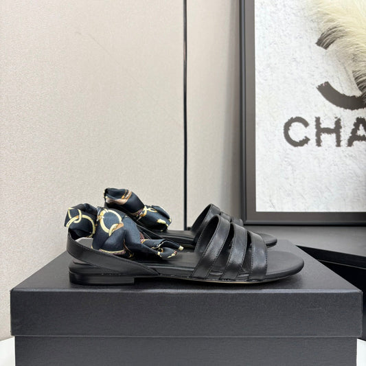 Босоніжки CC SANDAL 25S ЧОРНА ОВЕЧА ШКІРА З ШОВКОВИМ БАНТОМ - 35