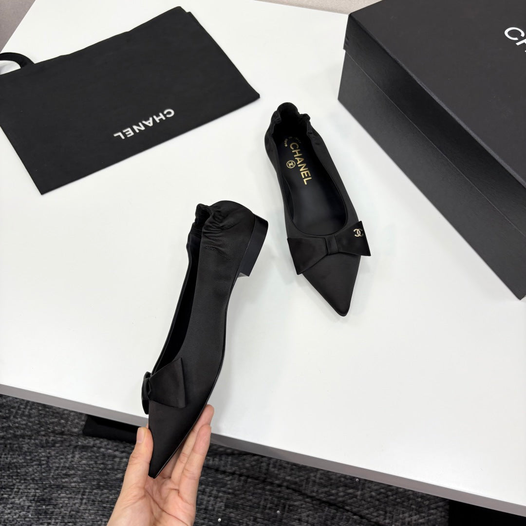 CC BALLET FLATS 25S IN BLACK SATIN WITH BOW - 35