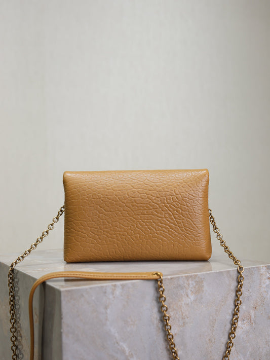 YSL 25S CALYPSO MINI 19 З КАРАМЕЛЬНОЇ ШКІРИ ЯГНЯТИ З ФУРНІТУРОЮ ЗІ ЗОЛОТА