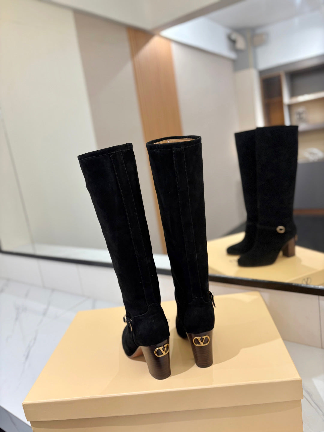 VALENTINO 25S GARAVANI PATTIE KNEE-HIGH BOOTS 80 MM IN BLACK SUEDE - 35
