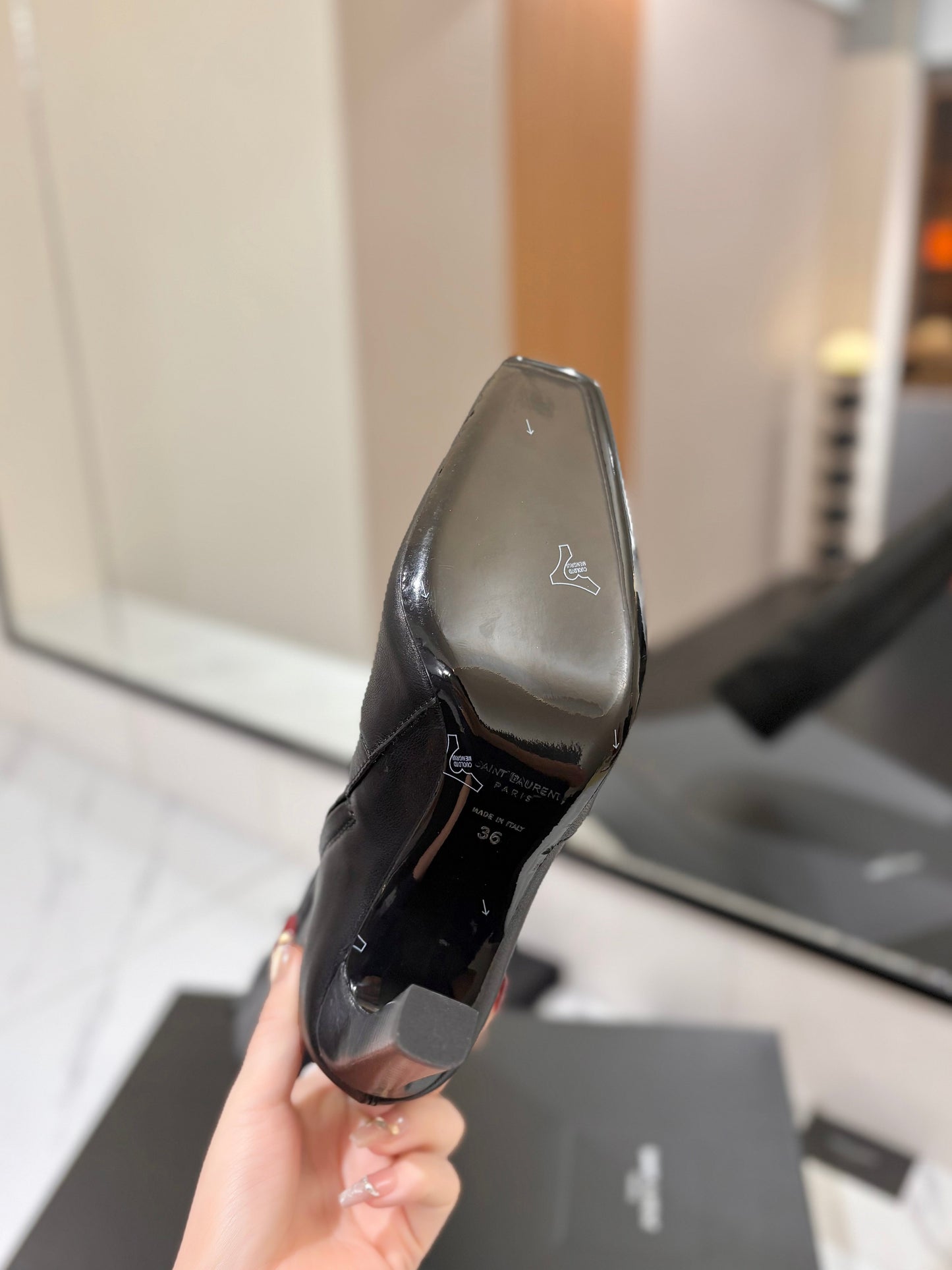 YSL 26S ВИСОКІ ЧОБОТИ 90 ММ З ЧОРНОЇ ТЕЛЯЧОЇ ШКІРИ