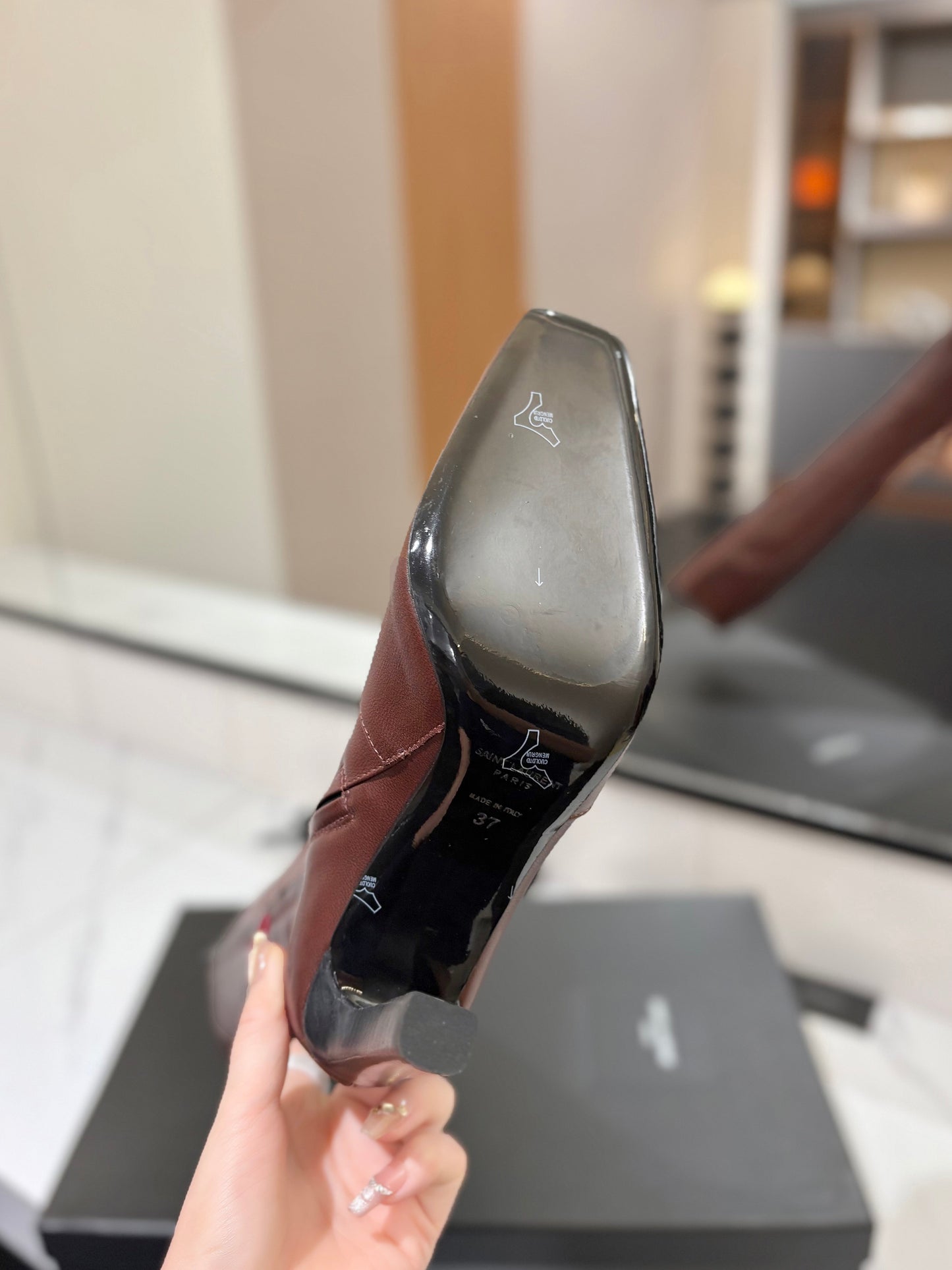 ВИСОКІ ЧОБОТИ YSL 26S 95 ММ З КОРИЧНЕВОЇ ТЕЛЯЧОЇ ШКІРИ