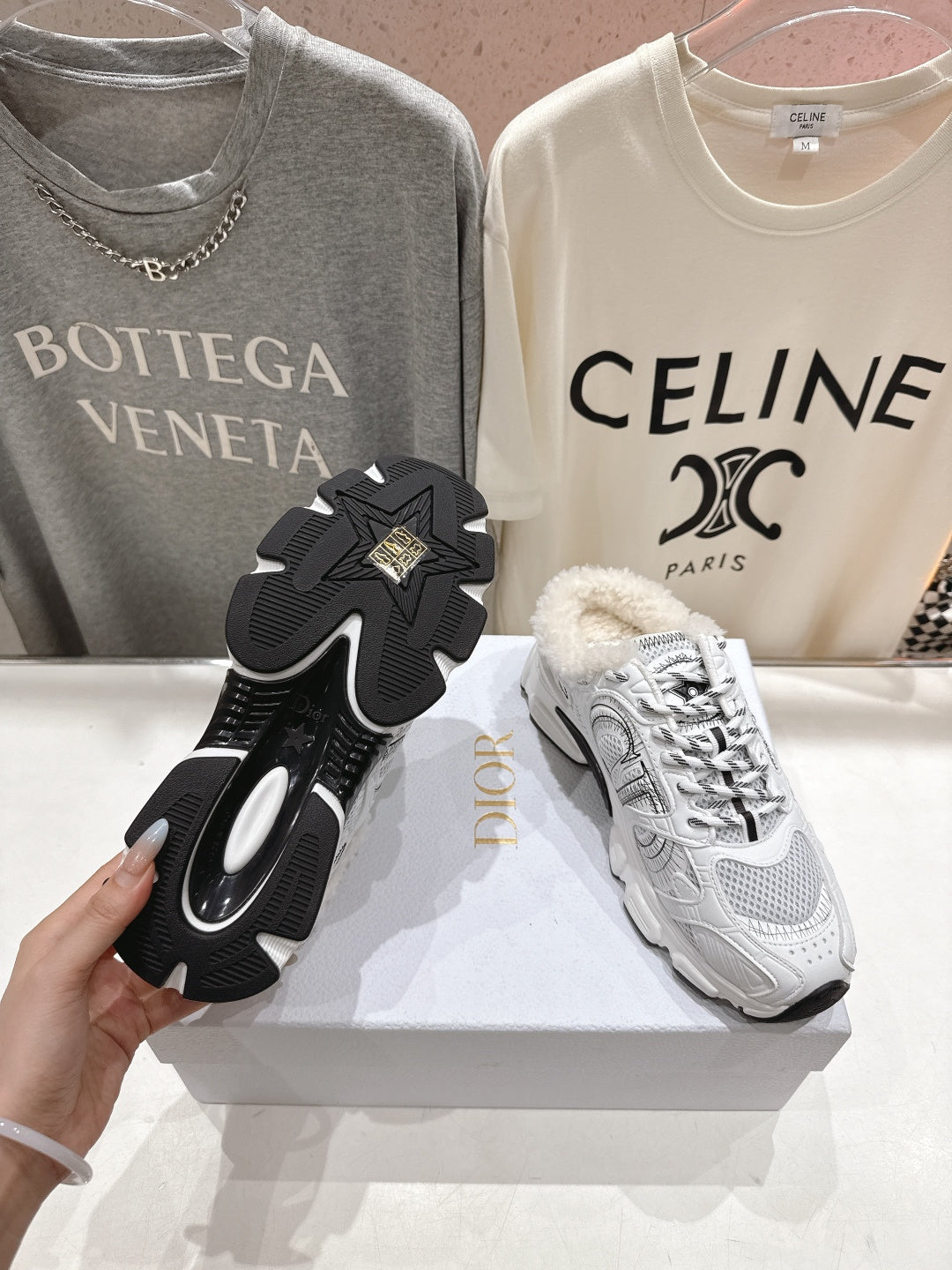 DIOR CHRONO SNEAKER 25S IN WHITE LAMBSKIN AND MESH FABRIC STYLE 7 - 35